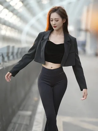 高科技少女喵